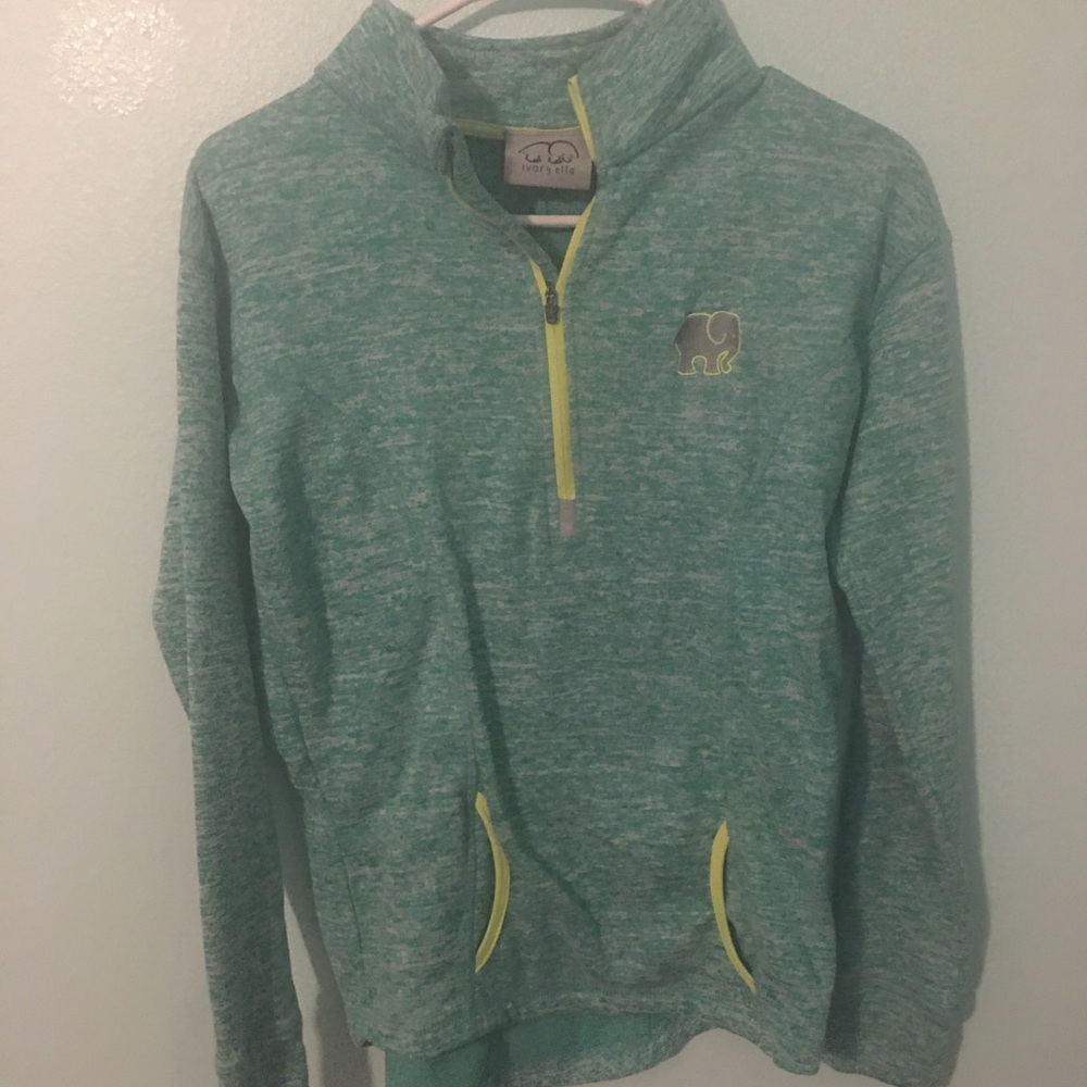 Pull over sweatshirt